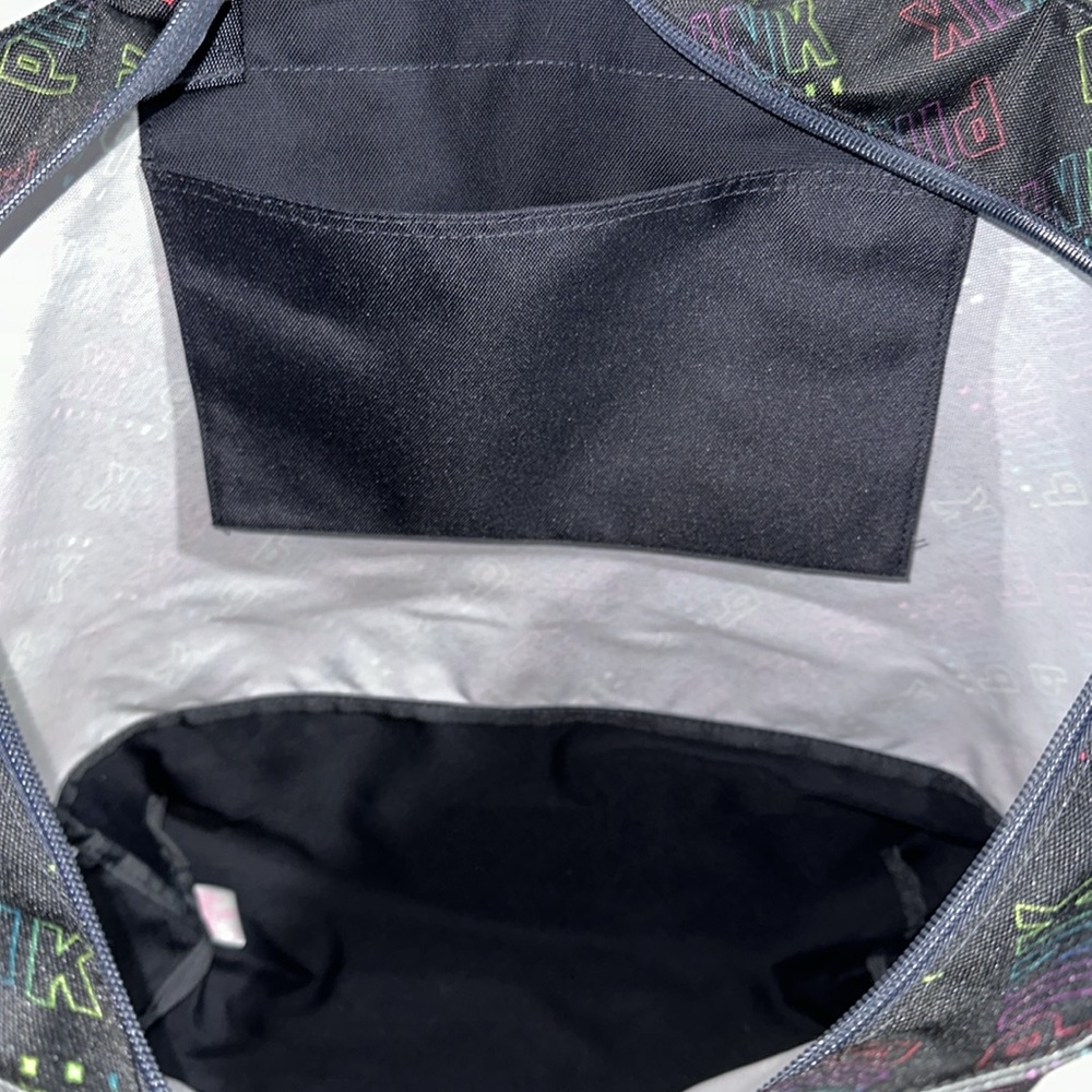 ⭐️SOLD⭐️ NWT Victoria’s Secret PINK Zippered Tote Bag - Picture 10 of 10